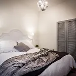 Como Unique View - Bymyhomeincomo